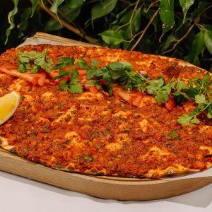 Лахмаджун с говядиной